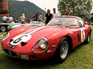 Ferrari_250_GTO_at_concorso